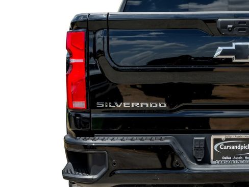 Used 2025 Chevrolet Silverado 2500 ZR2 w/ Technology Package AWD/4WD image 53