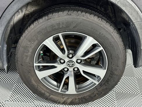 Used 2016 Toyota RAV4 XLE FWD image 10