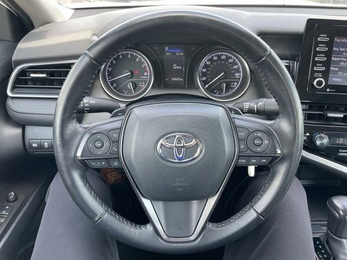 Used 2023 Toyota Camry SE image 20