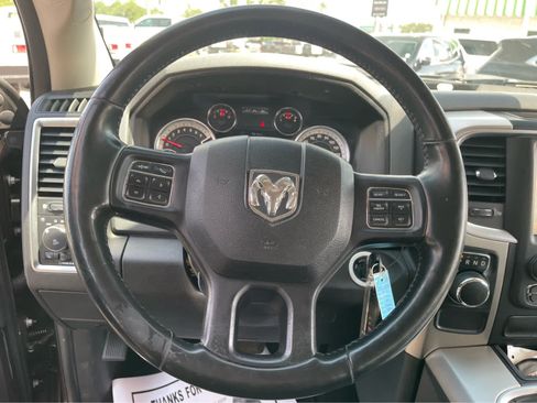 Used 2017 RAM 1500 Big Horn RWD image 18