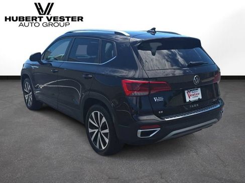 Used 2022 Volkswagen Taos SE AWD/4WD image 8