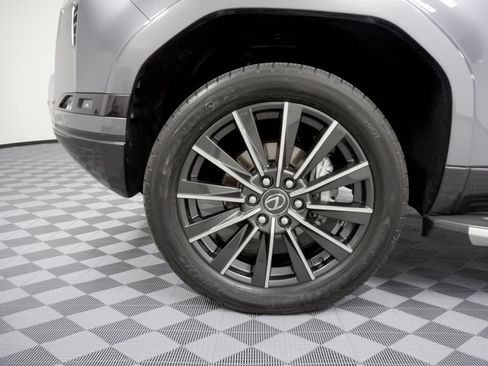 Used 2024 Lexus GX 550 w/ Cold Area Package AWD/4WD image 13