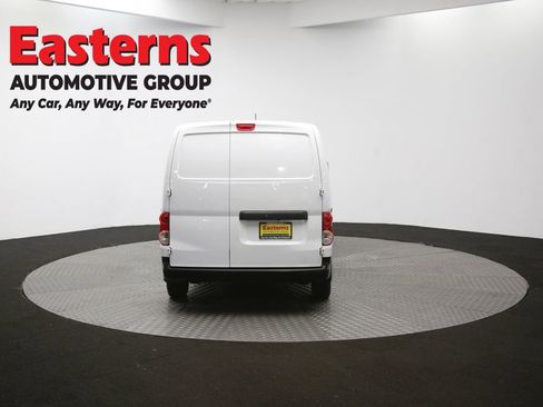 Used 2021 Nissan NV200 S image 37