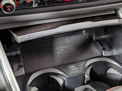 Used 2025 BMW M4 xDrive Competition w/ Executive Package image 38