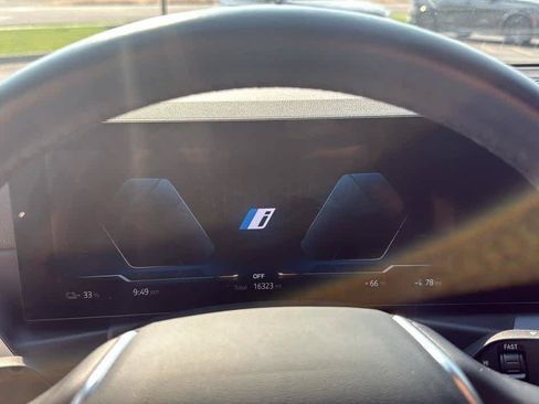 Used 2023 BMW i4 eDrive35 w/ Premium Package RWD image 11