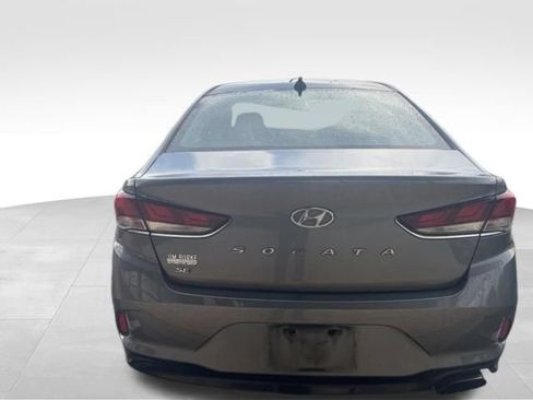 Used 2018 Hyundai Sonata SE FWD image 5