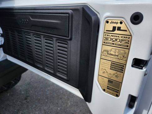 New 2025 Jeep Wrangler Unlimited Rubicon 392 image 23