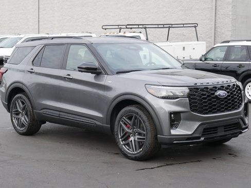 New 2026 Ford Explorer ST-Line w/ ST-Line Street Pack image 6