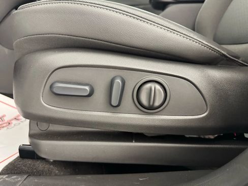 Used 2023 Buick Encore GX Select w/ Sport Touring Package image 34