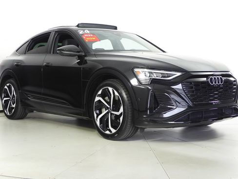 Used 2024 Audi Q8 e-tron Premium Plus w/ Premium Plus Package AWD/4WD image 4