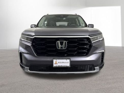 Used 2025 Honda Pilot Touring image 27