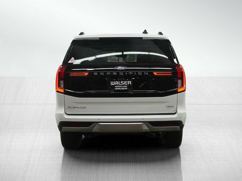 Used 2025 Ford Expedition Max Platinum image 4