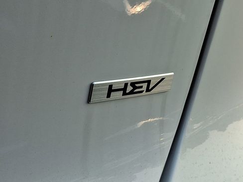 New 2025 Kia Niro EX image 14