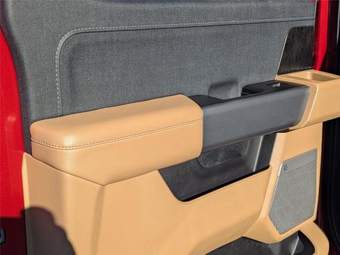 Used 2021 Ford F150 Lariat image 13