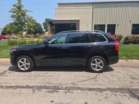 Used 2018 Volvo XC90 T5 Momentum AWD/4WD image 9