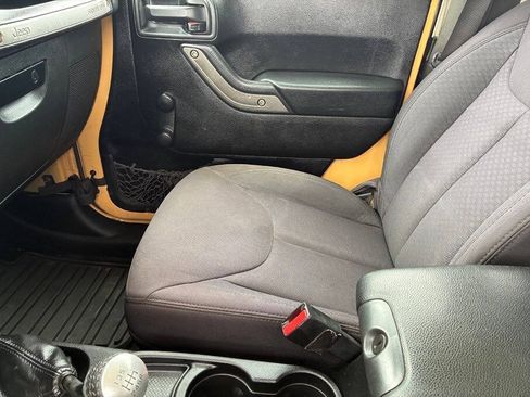 Used 2013 Jeep Wrangler Sport AWD/4WD image 25