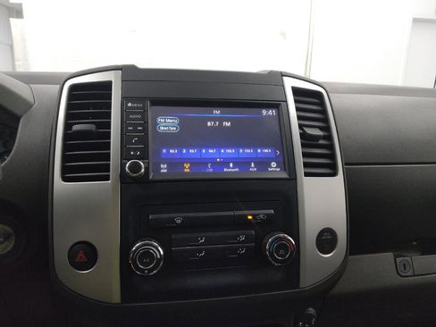 Used 2019 Nissan Frontier SV image 25