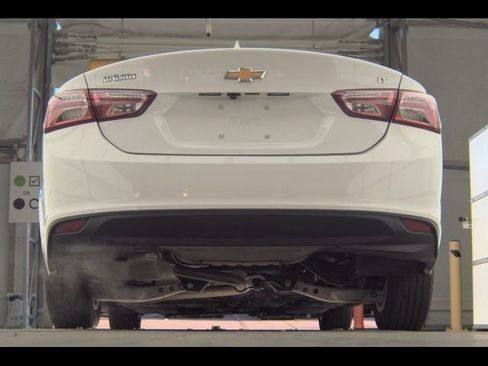 Used 2022 Chevrolet Malibu LT image 12