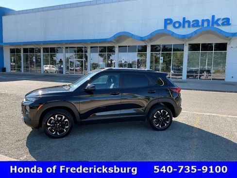 Used 2023 Chevrolet TrailBlazer LT AWD/4WD image 3