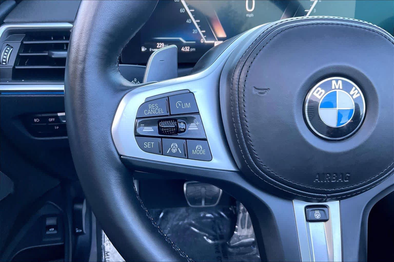 Used 2024 BMW 430i xDrive Convertible w/ M Sport Package AWD/4WD image 22