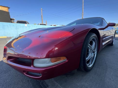 Used 2002 Chevrolet Corvette Convertible w/ Preferred Equipment Group2 image 7