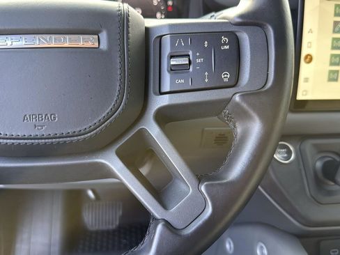 Used 2024 Land Rover Defender 130 X-Dynamic SE image 16