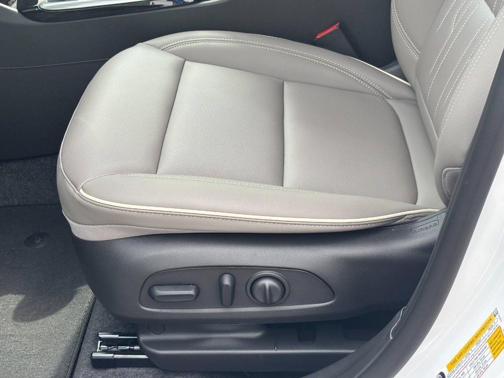 New 2026 Buick Envista Sport Touring FWD image 10