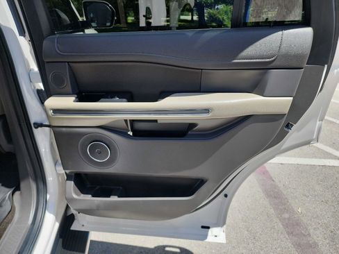 Used 2019 Ford Expedition XLT w/ Equipment Group 202A image 40