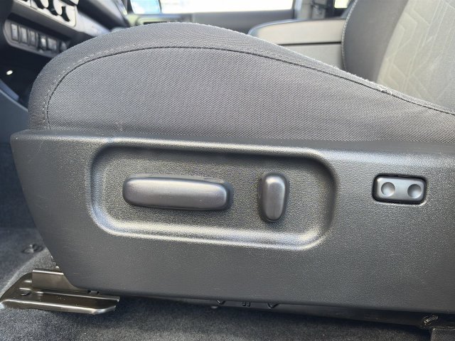 Used 2020 Toyota Tacoma TRD Off-Road w/ Technology Package AWD/4WD image 21