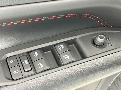 Used 2022 Jeep Compass Trailhawk w/ Trailhawk Elite Group image 18