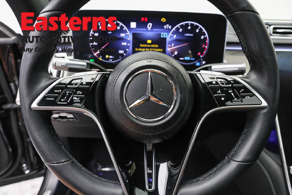 Used 2022 Mercedes-Benz S 500 4MATIC w/ AMG Line Package image 17