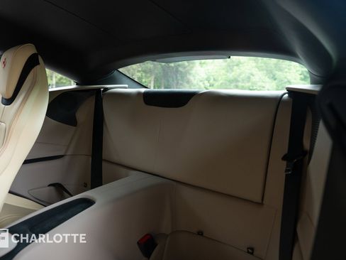 Used 2022 Ferrari Roma RWD image 24