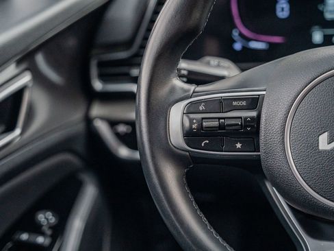 Used 2023 Kia Sportage EX image 30