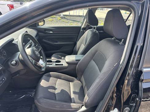 Used 2019 Nissan Altima 2.5 S FWD image 14