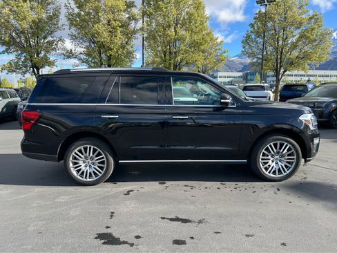 Used 2024 Ford Expedition Limited AWD/4WD image 6