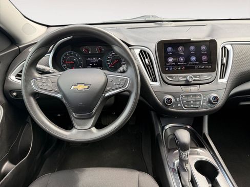 Used 2023 Chevrolet Malibu LT FWD image 13