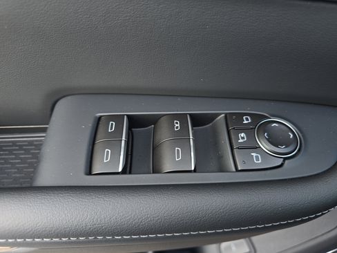 Used 2026 Buick Enclave Avenir w/ Super Cruise Package FWD image 32