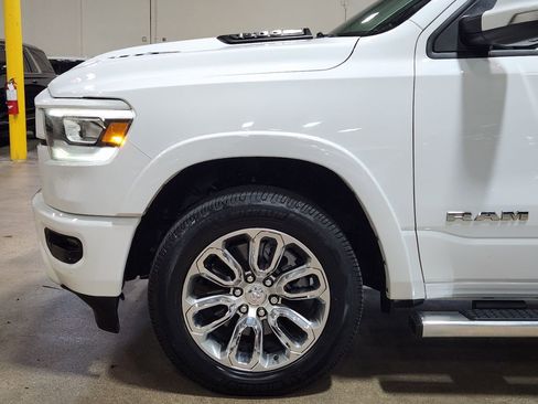 Used 2022 RAM 1500 Laramie AWD/4WD image 5