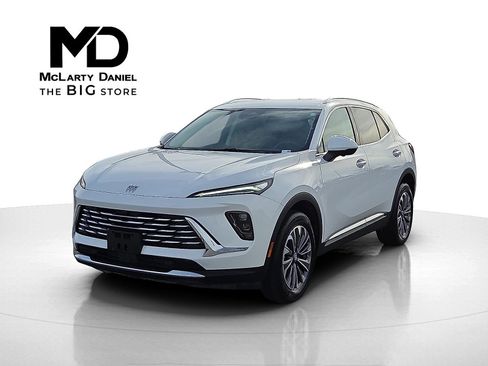 Used 2024 Buick Envision Preferred image 2