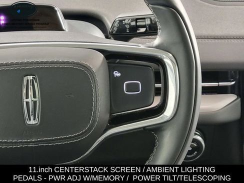 Used 2025 Lincoln Navigator Reserve AWD/4WD image 29