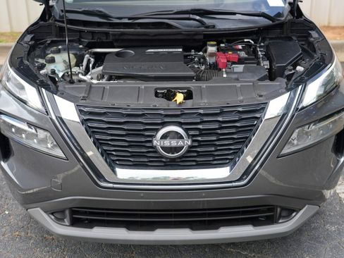Used 2022 Nissan Rogue SV FWD image 7