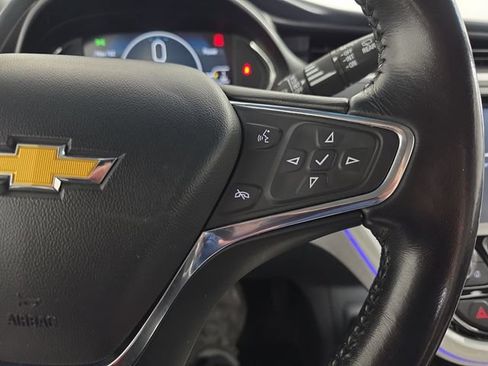 Used 2019 Chevrolet Bolt Premier w/ Infotainment Package FWD image 14