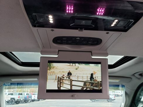 Used 2019 GMC Yukon Denali w/ Denali Ultimate Package image 35