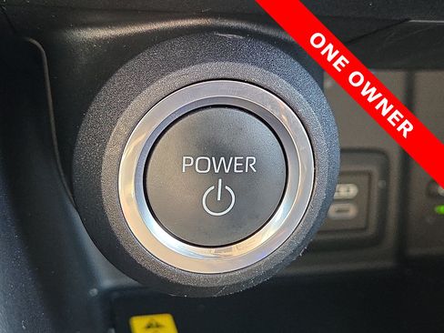 Used 2024 Toyota Venza LE AWD/4WD image 20