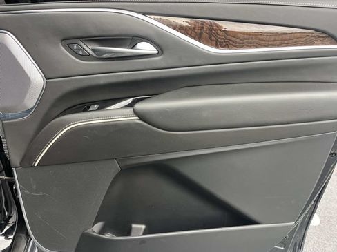 Used 2021 Cadillac Escalade ESV Sport Platinum AWD/4WD image 28