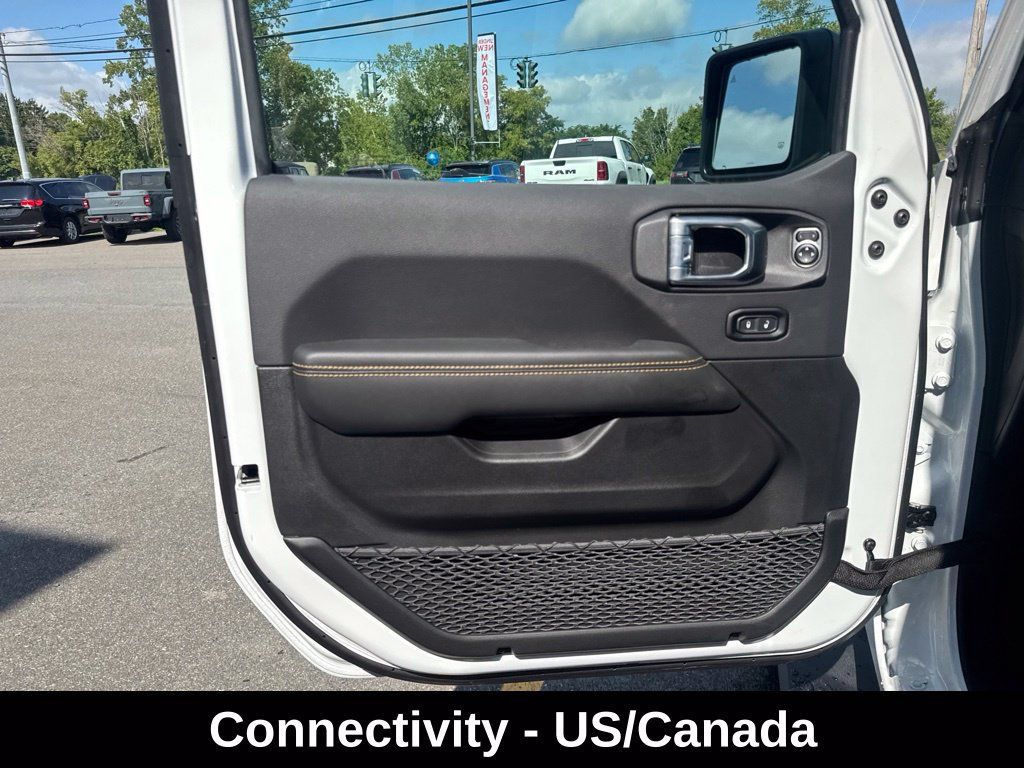 New 2026 Jeep Wrangler Unlimited Sahara AWD/4WD image 27