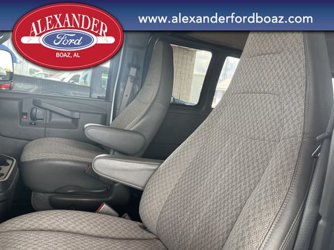 Used 2023 Chevrolet Express 3500 LS RWD image 11
