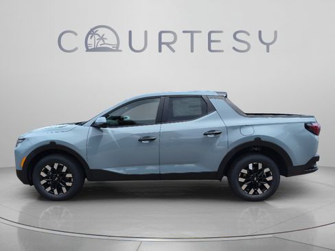 New 2027 Hyundai Santa Cruz SE FWD image 2
