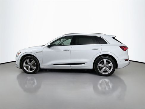 Used 2019 Audi e-tron Premium Plus AWD/4WD image 8