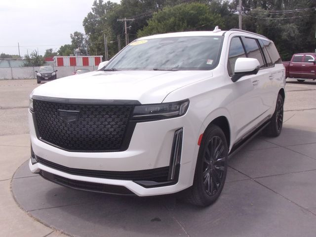 Used 2023 Cadillac Escalade ESV Premium Luxury w/ Performance Package AWD/4WD image 22